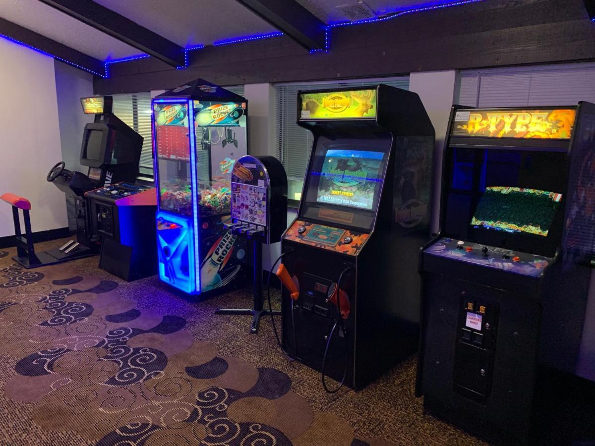 Hotel Super 8 By Wyndham Wisconsin Dells Extérieur photo
