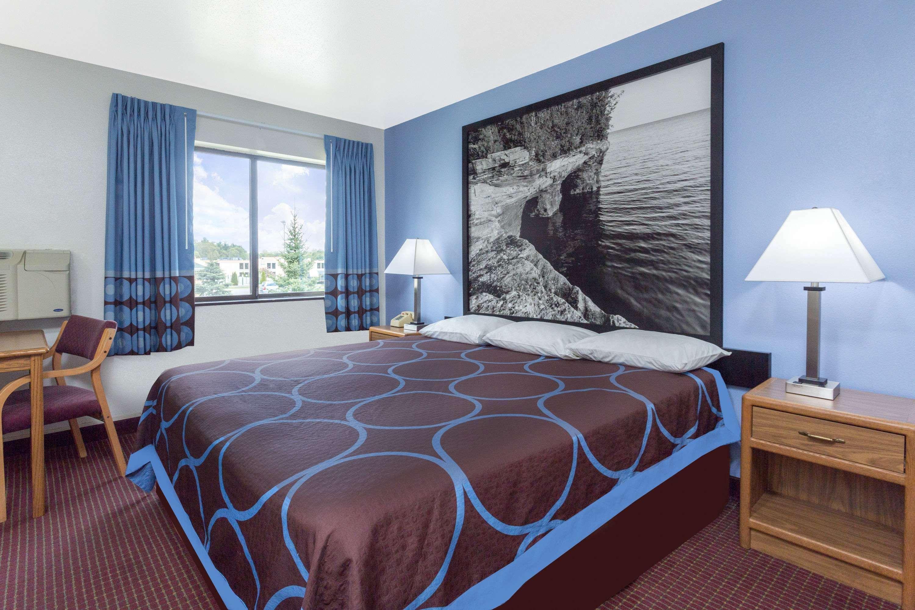 Hotel Super 8 By Wyndham Wisconsin Dells Extérieur photo