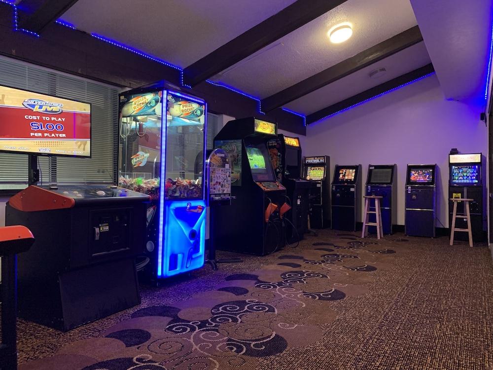 Hotel Super 8 By Wyndham Wisconsin Dells Extérieur photo